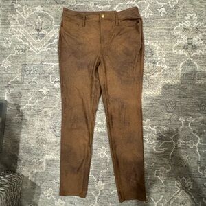 Chico's Sz 00R- US size 2 Regulat- Rich Brown Faux Suede Trousers- new with tags